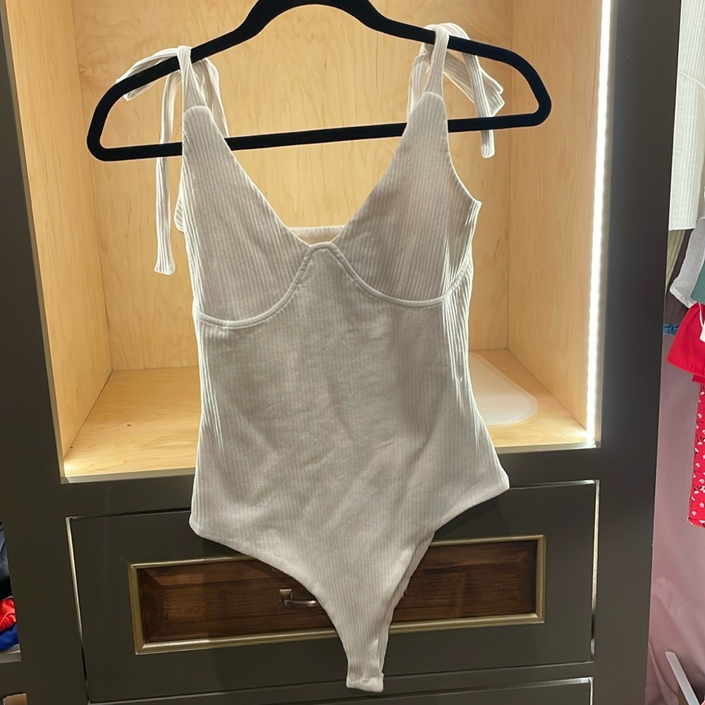 Princess Polly- Bodysuit with bow tie straps